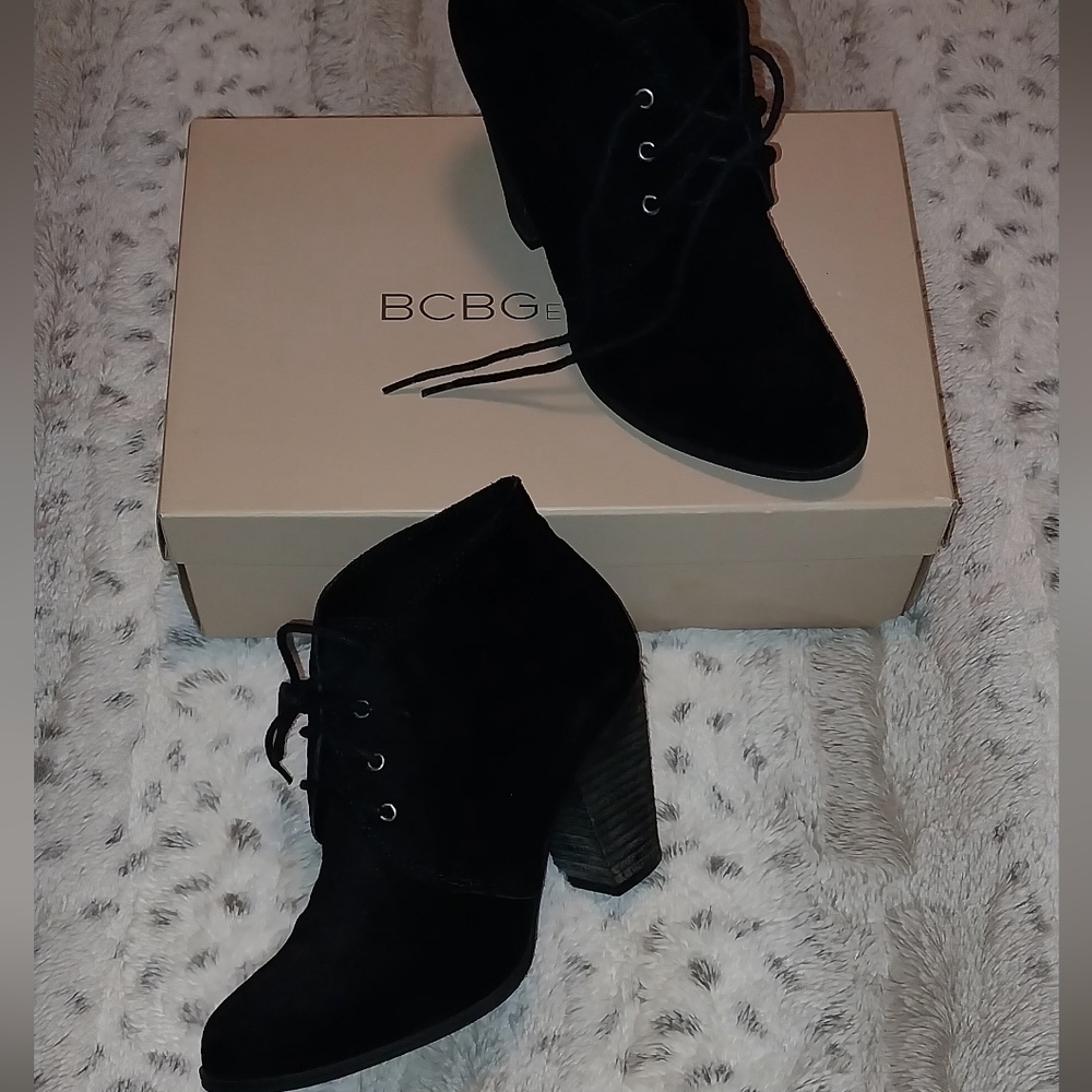 BCBG Paxxton Ankel Boots